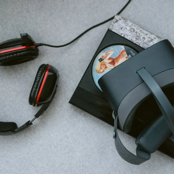Level Up Your Gaming Experience: Top Gadgets and Devices for Gamers in 2023