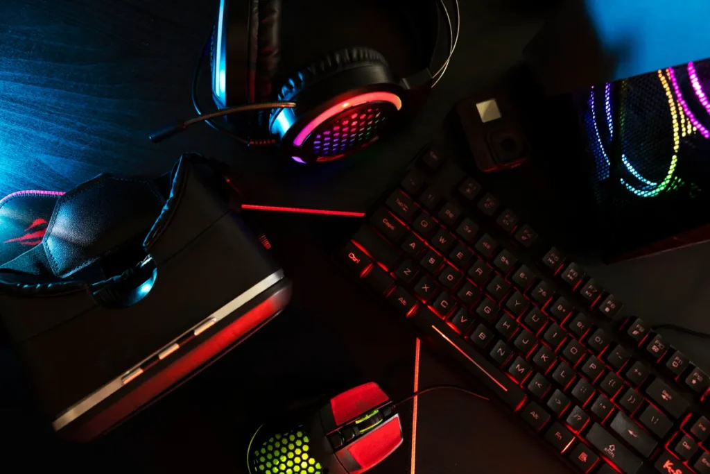 From Retro to Modern: Exploring the Evolution of Gaming Gadgets and Devices 1 modern gadgets